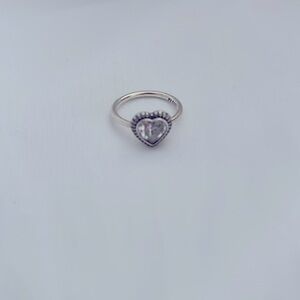 size 6 pandora ring for sale. selling it for $6